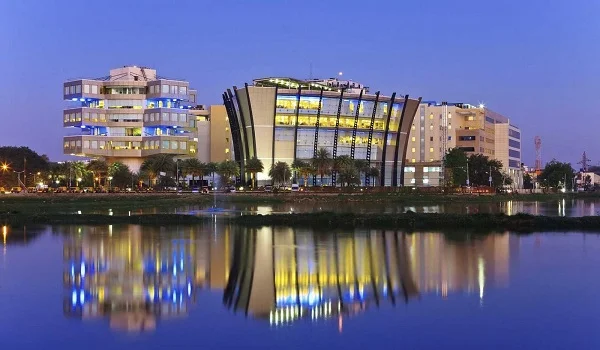 Featured image of IT and Business Hubs