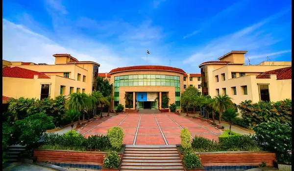 Featured image of Oakridge International School