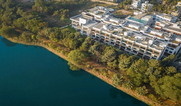 Featured image of The Lake Terraces